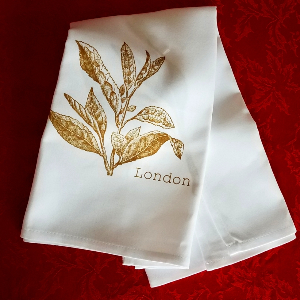 Set of 2 London Leaf Towels